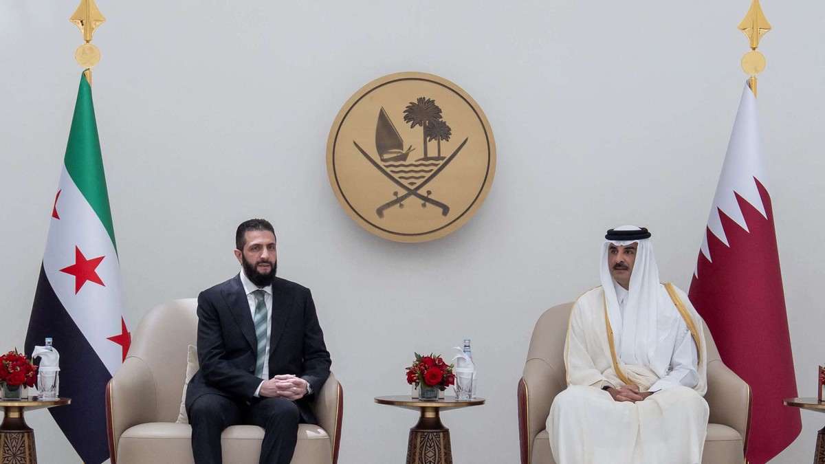 الخطوة القطرية السعودية تظهر مدى انفتاح البلدين على القيادة السورية الجديدة 