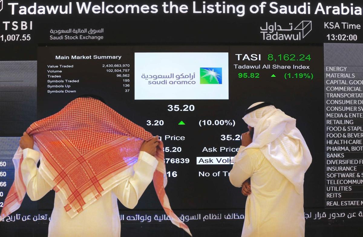 الرياض تواجه تحدي انخفاض الإيرادات