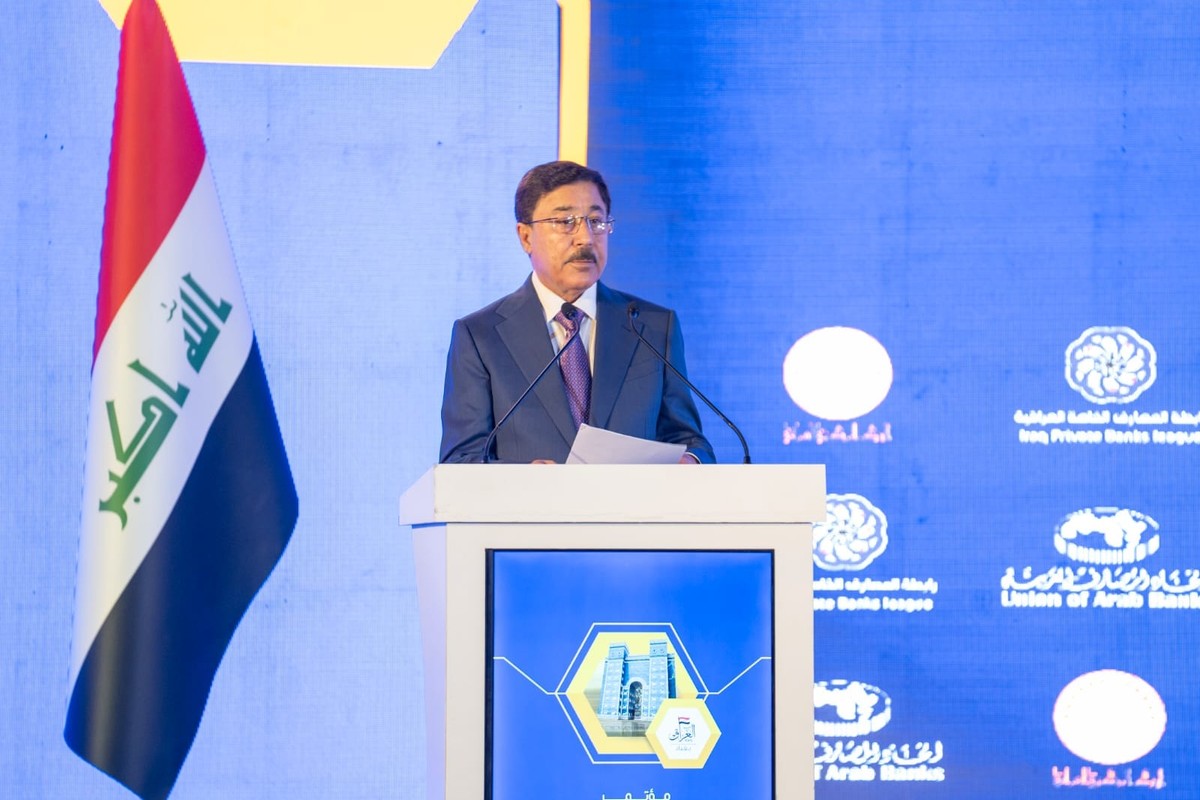 العلاق يقرّ بوجود نقاط ضعف في المنظومة المالية 