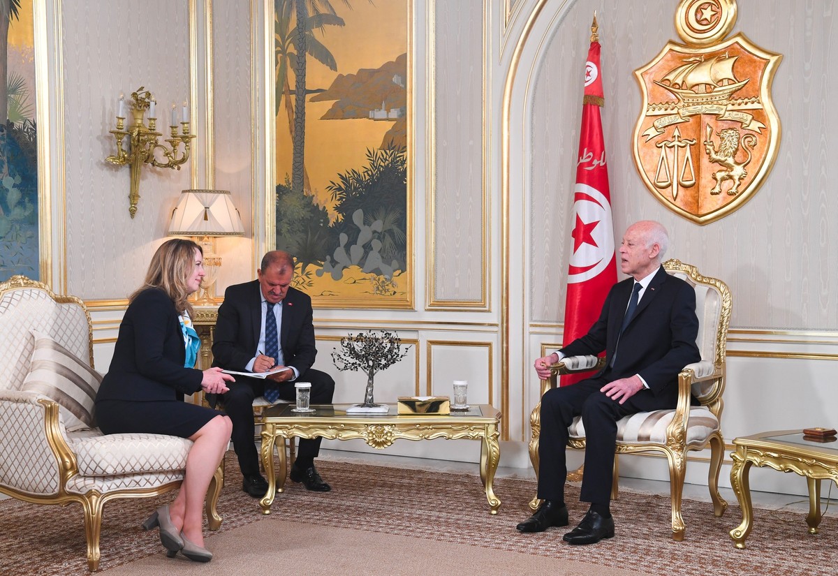 قيس سعيد يتبنى مقاربة واضحة لمعالجة الهجرة  