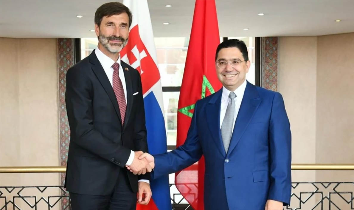 Bourita shaking hands with Blanár