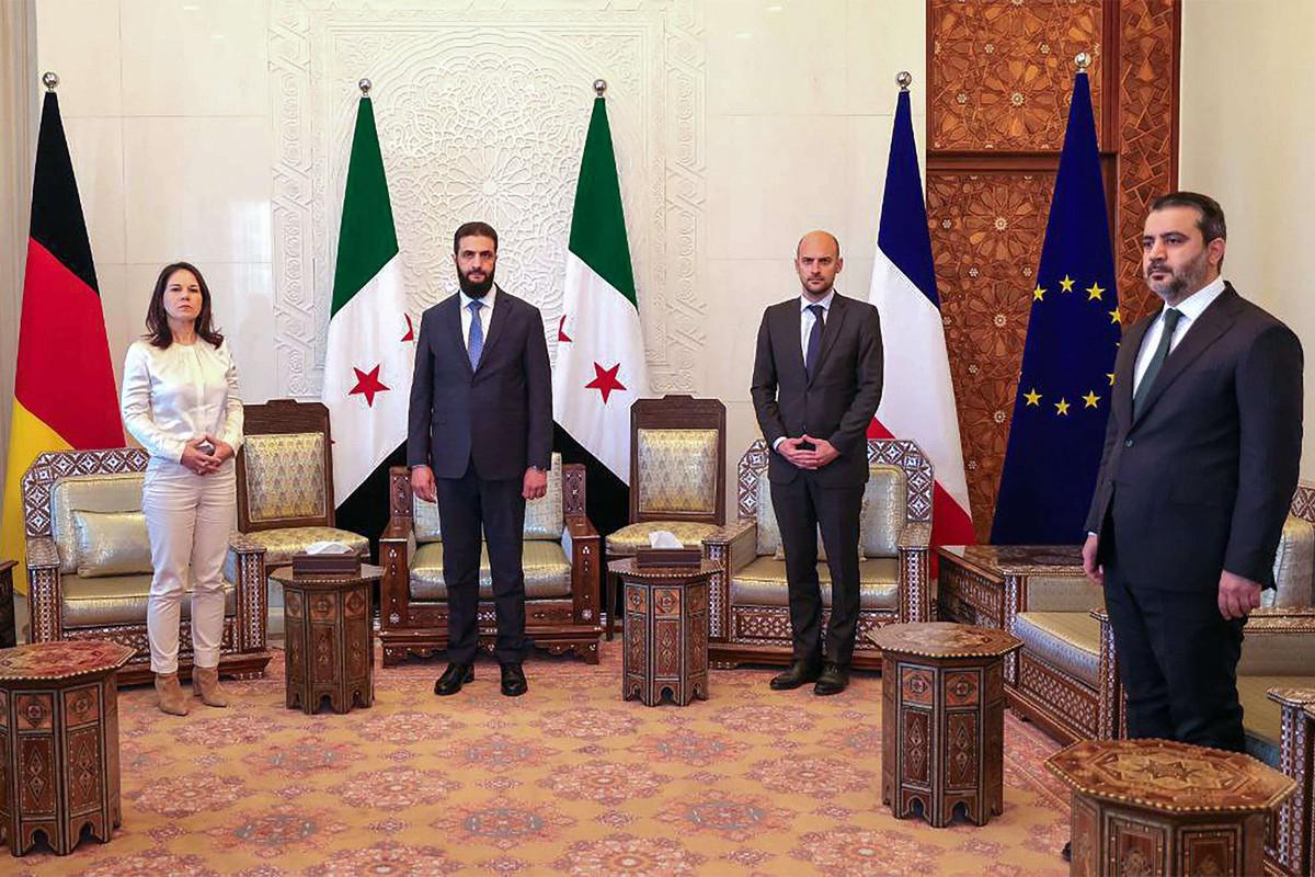 وزير الخارجية الفرنسي التقى الشرع في دمشق بعد أسابيع من سقوط نظام الأسد