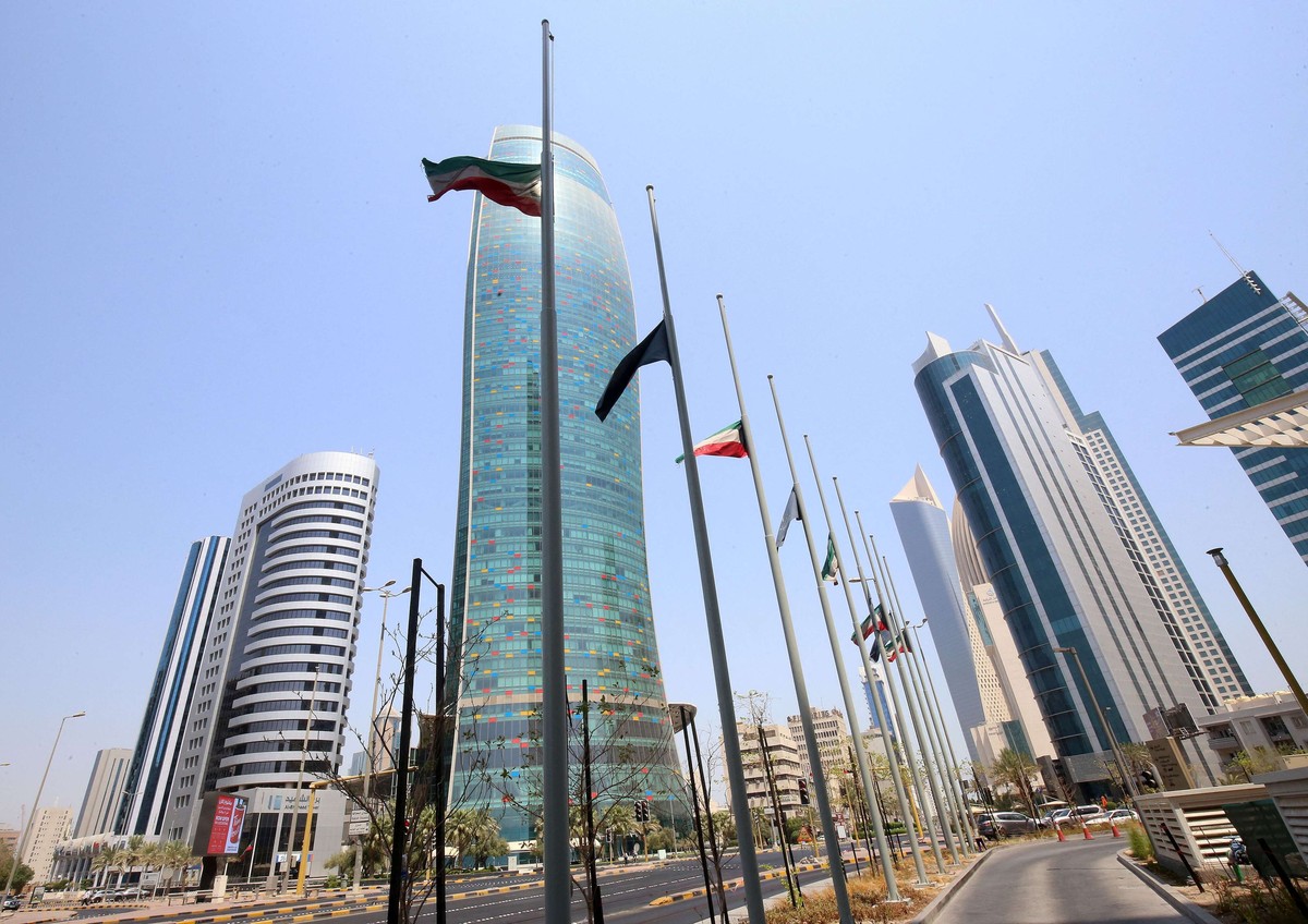 إجراءات احترازية شاملة في الكويت