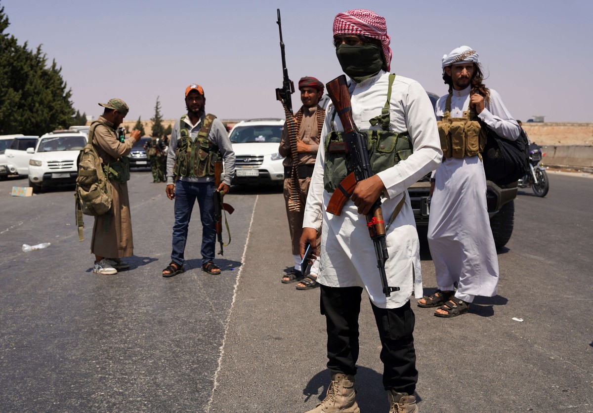 قوات العشائر تسيطر على قرى درزية