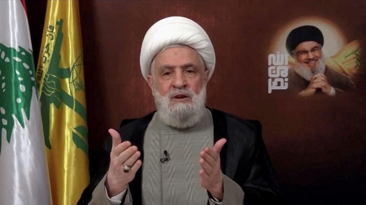 قاسم يؤكد أن سلاح حزب الله شأن لبناني 