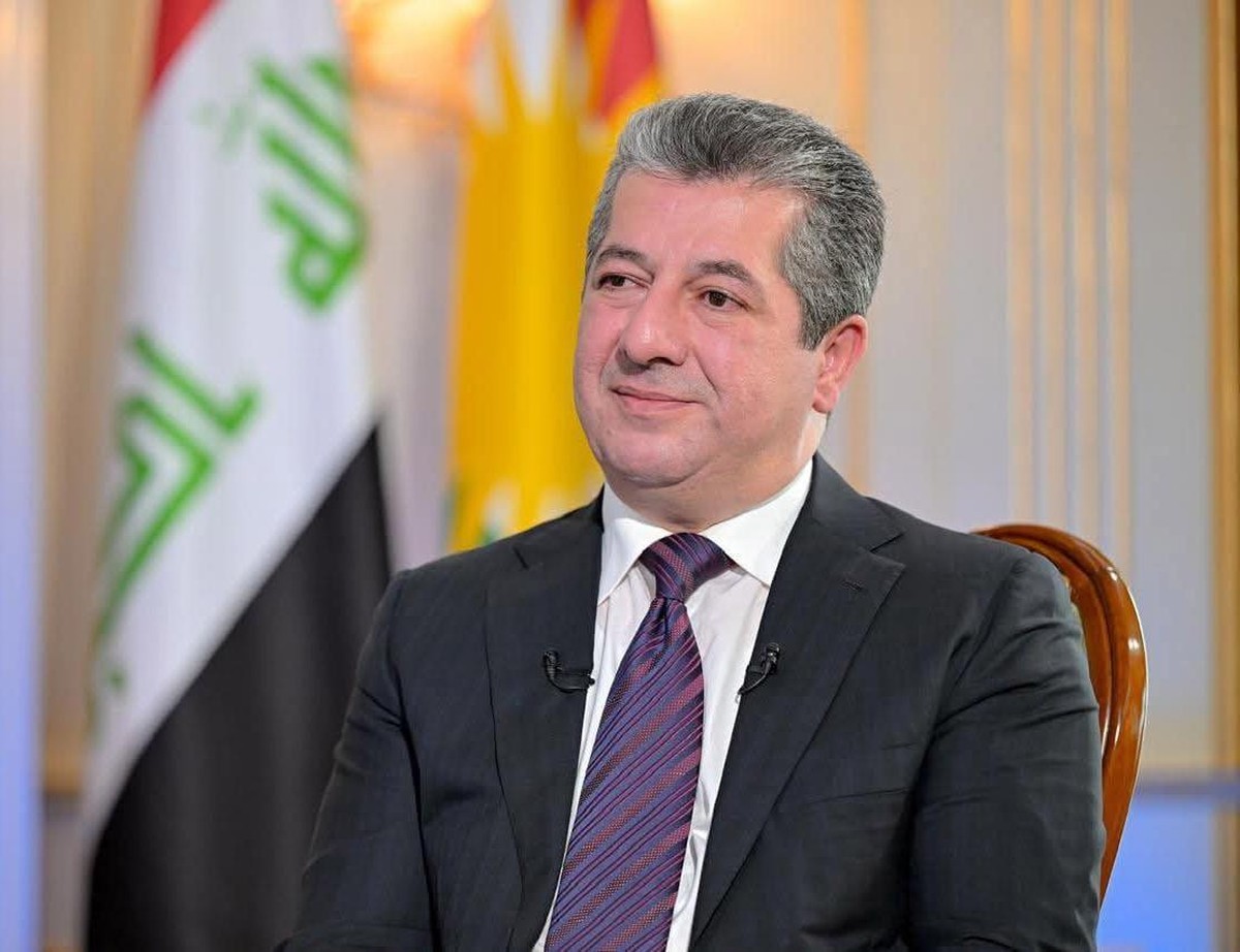 بارزاني يؤكد ضرورة العودة إلى الدستور العراقي