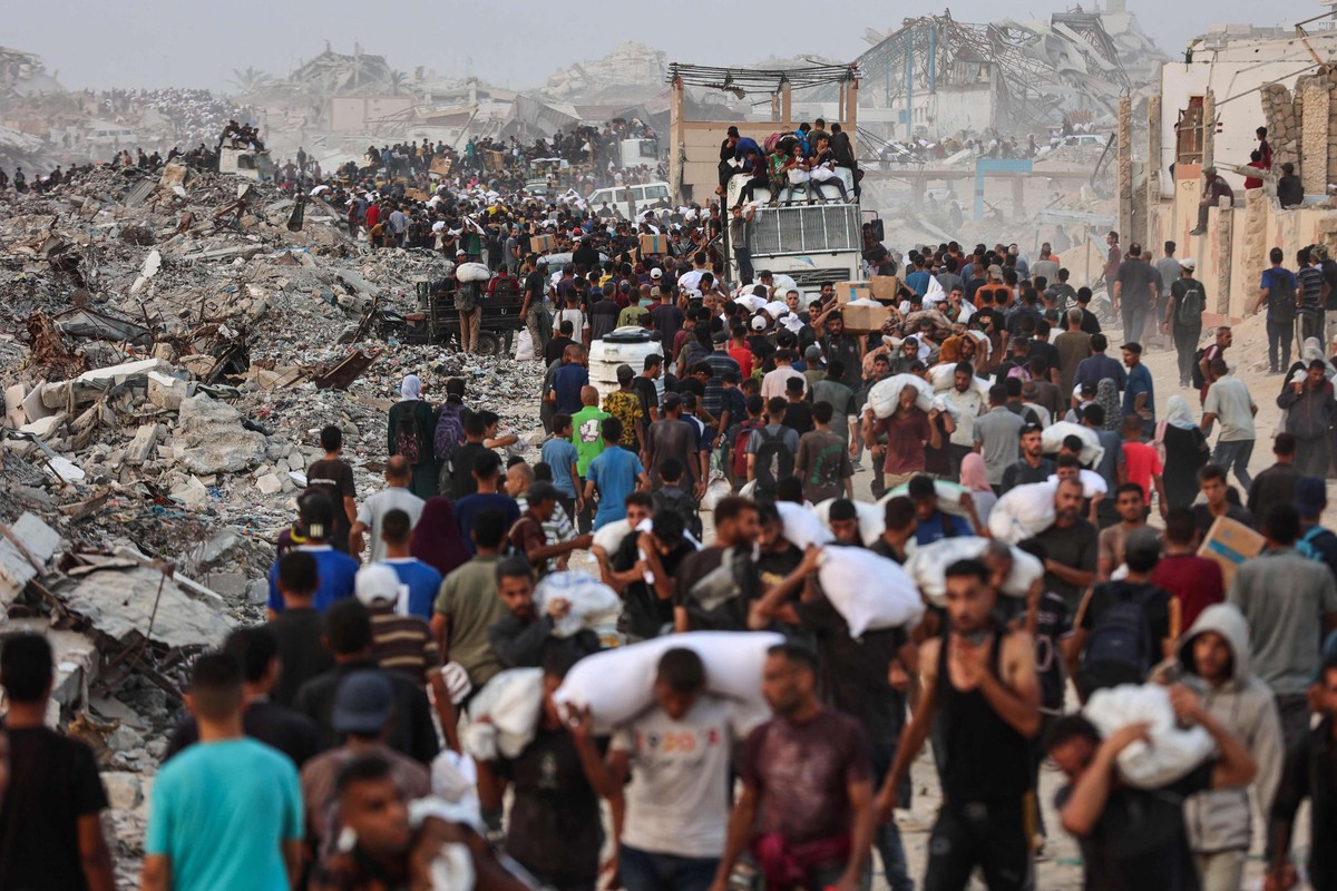 من يتحمل مسؤولية انقاذ غزة من التدمير والتجويع والقتل اليومي؟