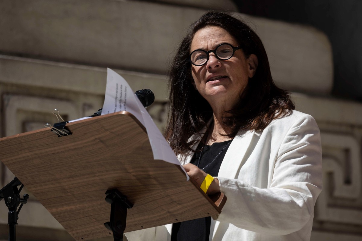 إيه إم هومز