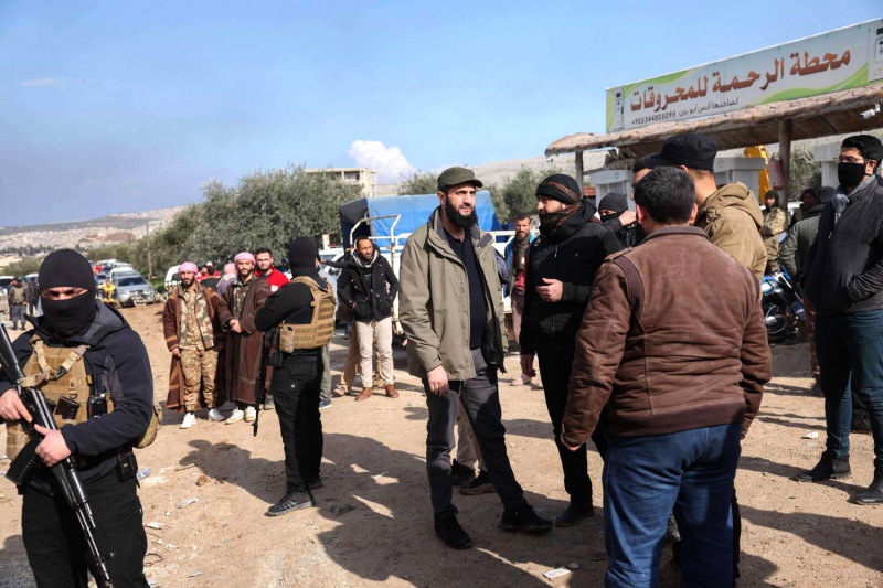 مخاوف من ايدلوجيات المحيطين بالشرع