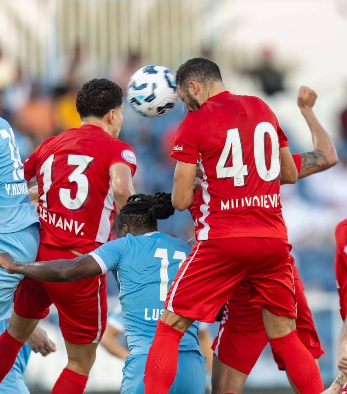 حامل اللقب يتطلع إلى فوزه الأول في الدوري على ملعب منافسه 