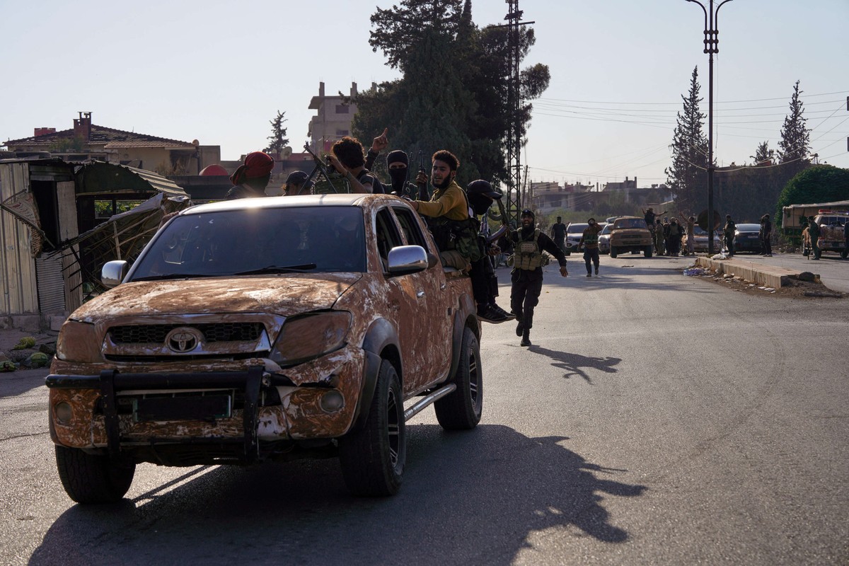 حكومة الشرع ذات الخلفية الإسلامية تعرضت لانتقادات حادة بسبب العنف الطائفي