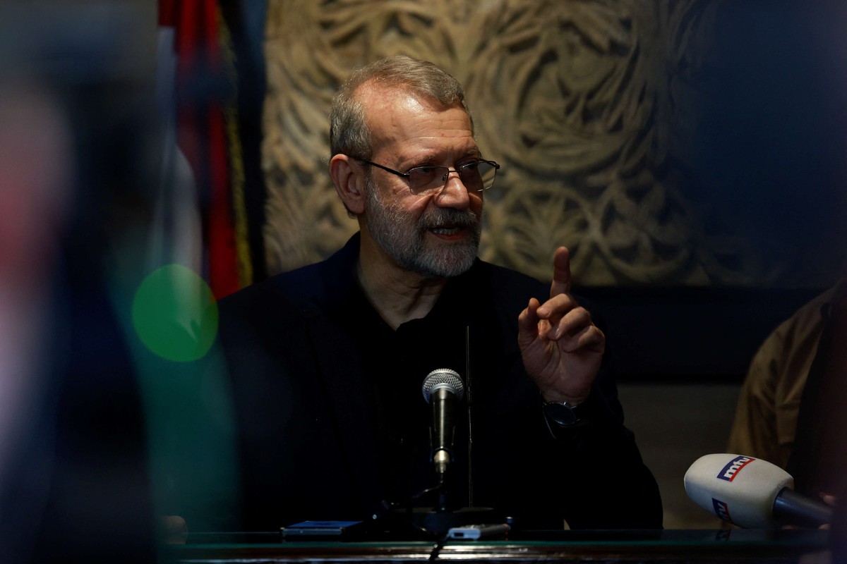 لاريجاني معروف بمواقفه المعتدلة  