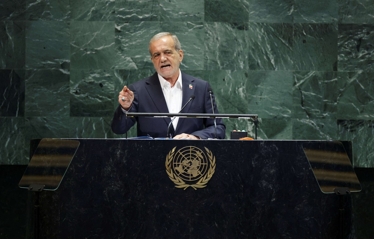 طهران تسابق الزمن لتفادي إعادة فرض العقوبات 