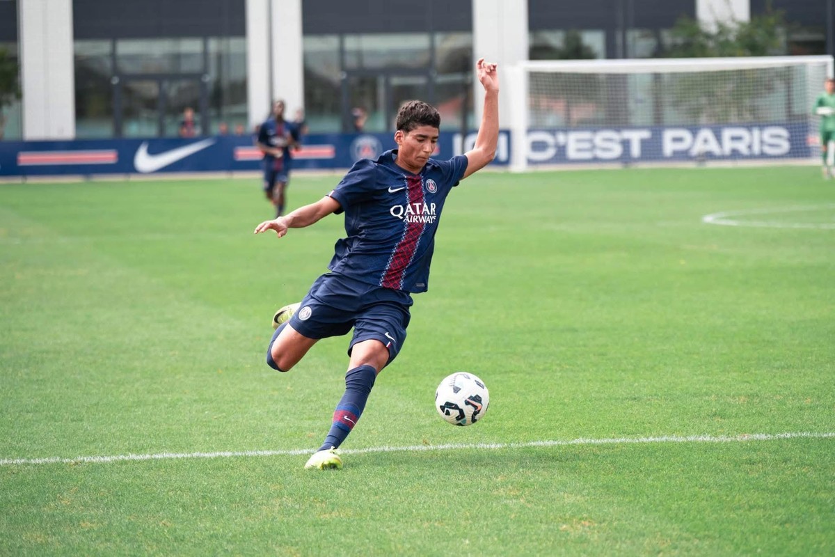 العياري سينضم إلى سان جرمان على سبيل الإعارة لموسم واحد