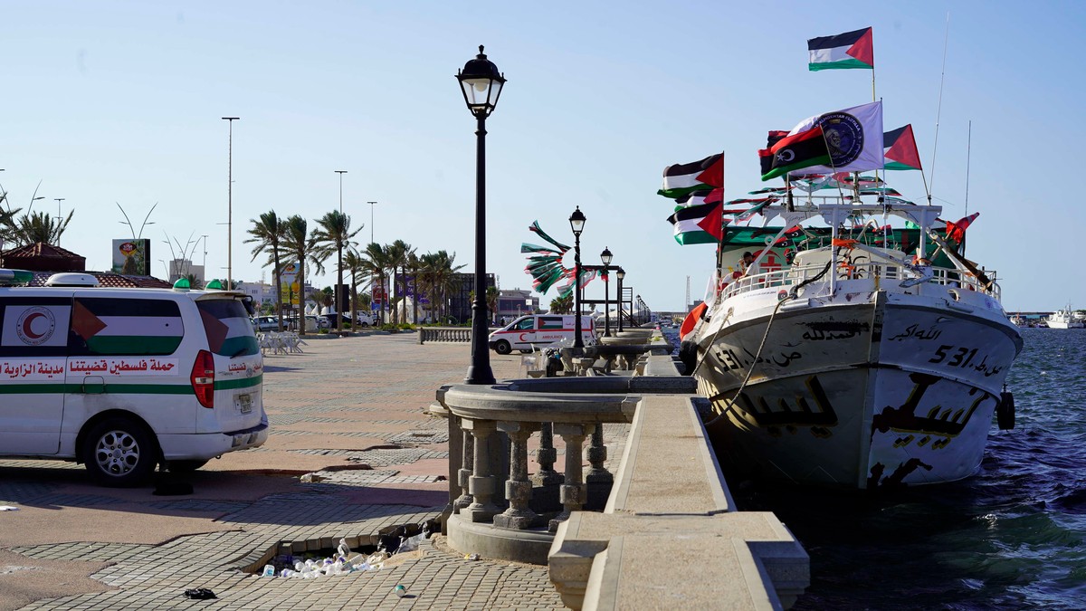 محاولات اسرائيلية لترهيب الأسطول ومنعه من التقدم