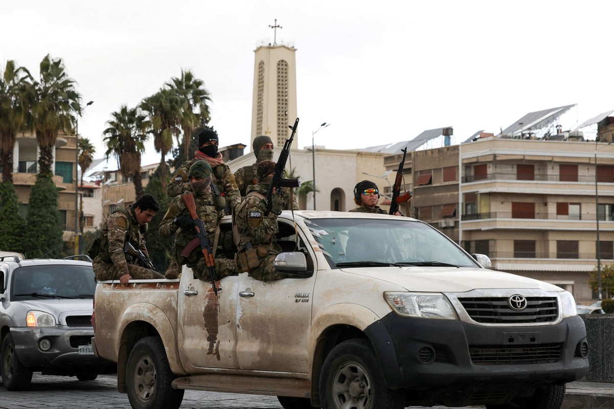 الفراغ السياسي والأمني ليس فقط نتيجة لتفكك مؤسسات الدولة