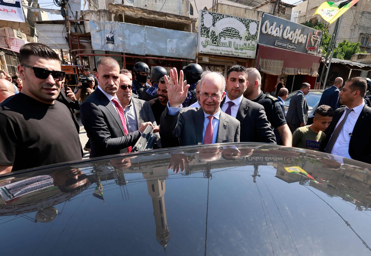 محمد مصطفى يتوجس من انهيار مالي قد يشعل الجبهة الاجتماعية