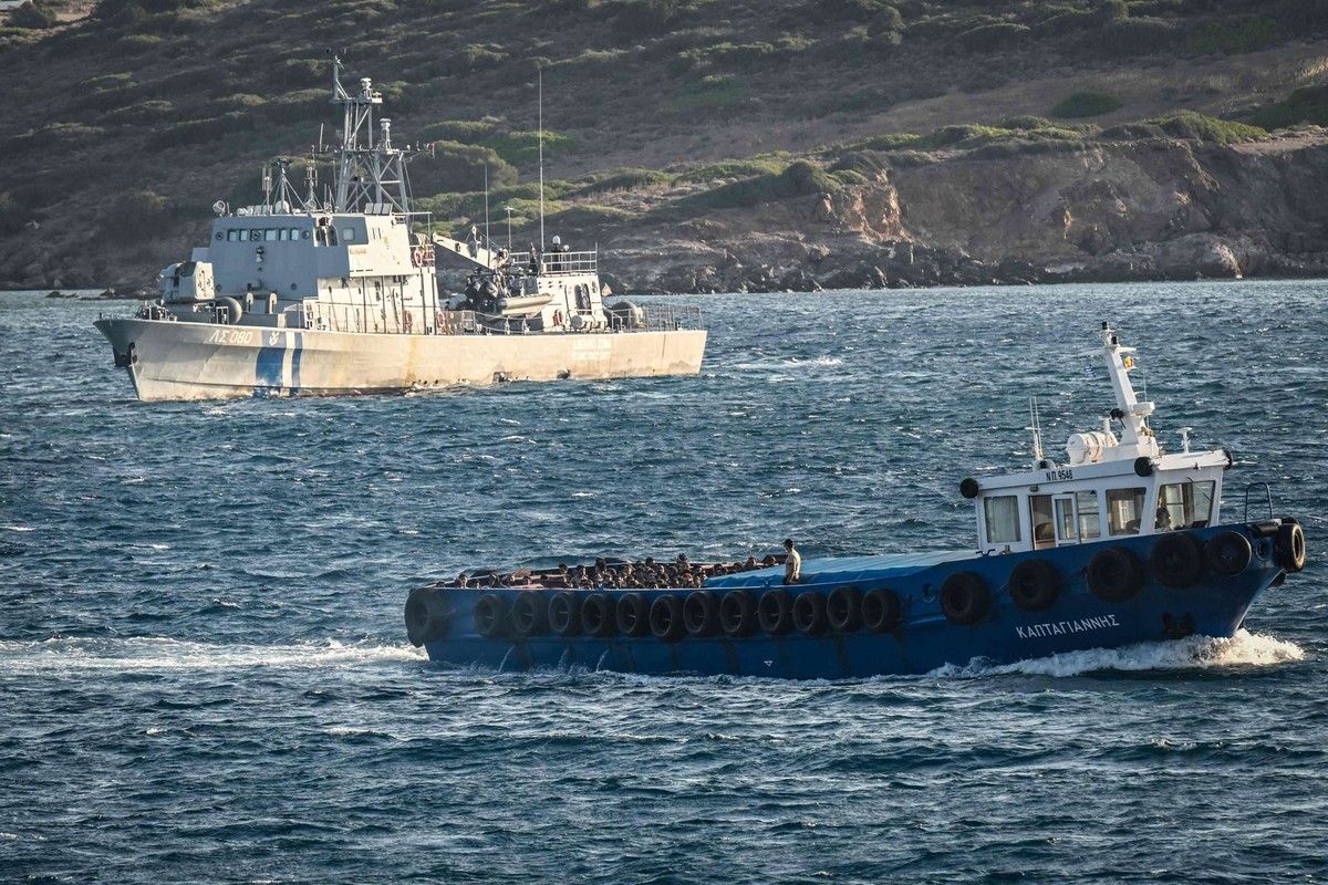 ترسيم الحدود يرتبط بملفات أخرى أهمها الهجرة غير الشرعية