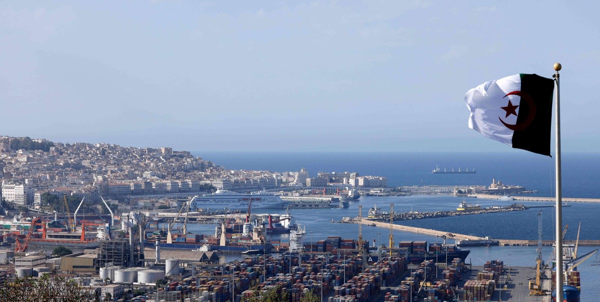 المشاريع الكبرى في الجزائر تحتاج إلى رقابة مكثفة