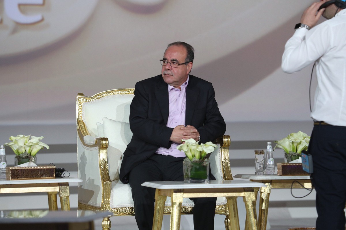 الروائي والناقد التونسي شكري المبخوت