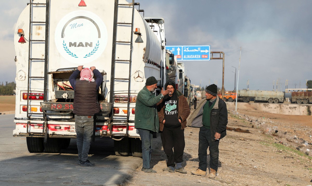 قتل عدد من عناصر حراسة المنشآت وأصيب آخرون في الهجوم