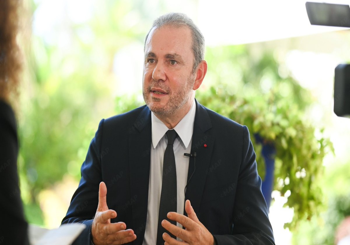 سفير باريس لدى الرباط يؤكد التزام بلاده بلعب دور هام في تنمية الصحراء  