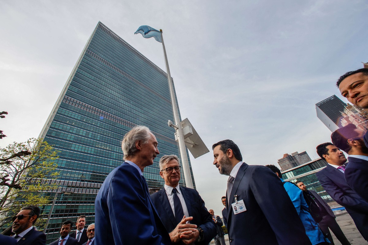 بيدرسون أعرب عن قناعته بأن الوحدة في متناول اليد