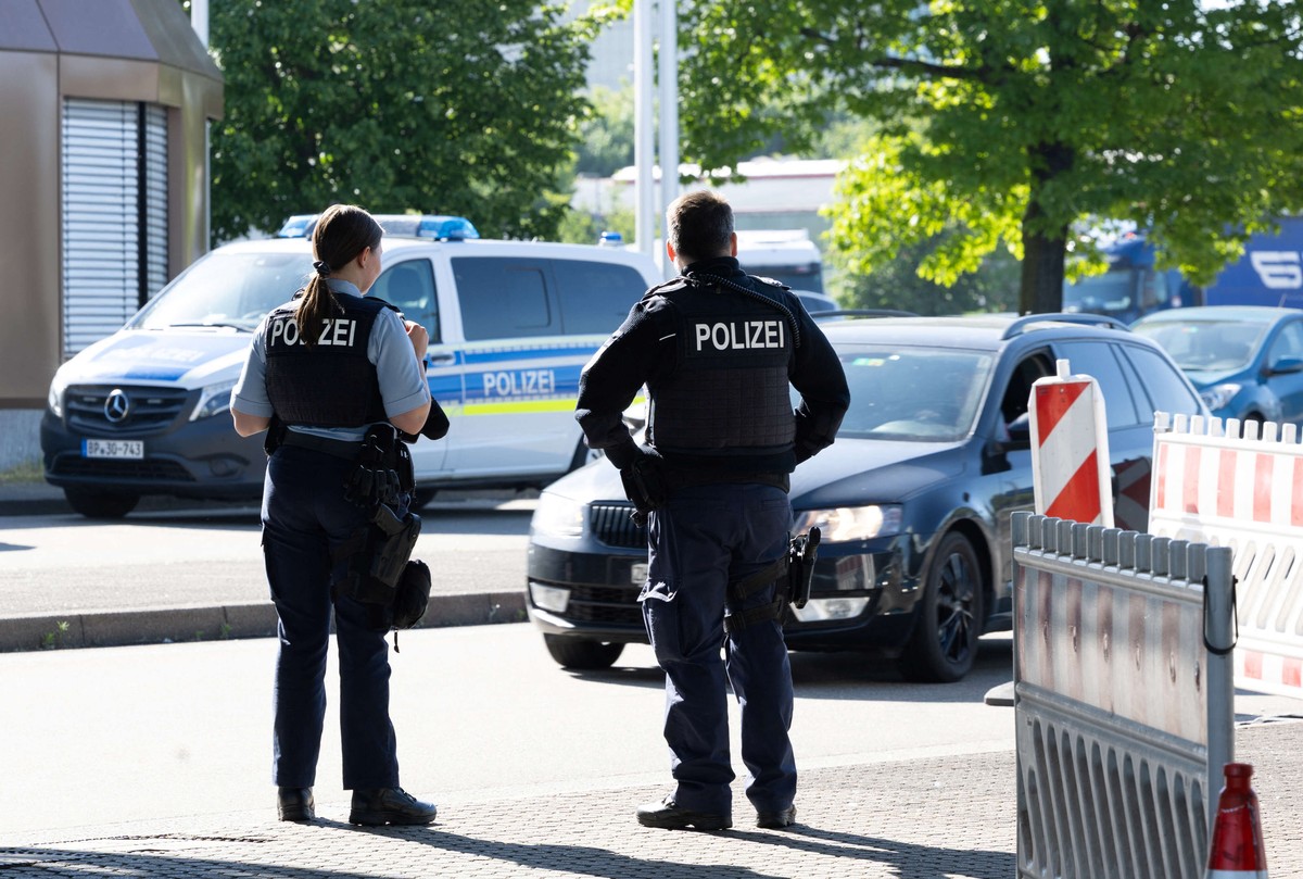 الاعتقالات تأتي في سياق حملة غربية تستهدف التضييق على حماس