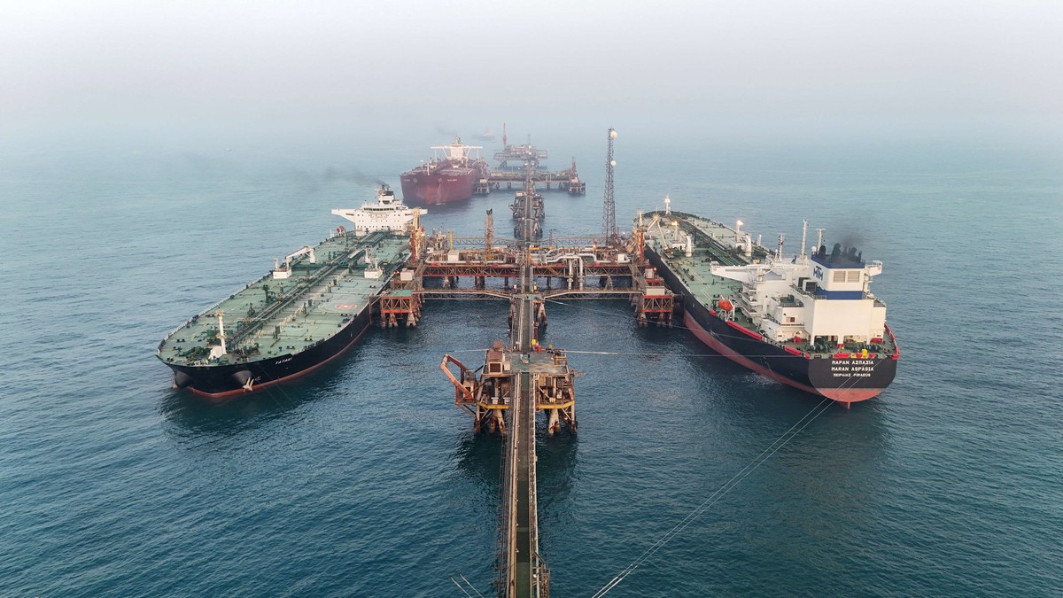 العراق يعتمد على العائدات النفطية بما يفوق 90 في المائة 