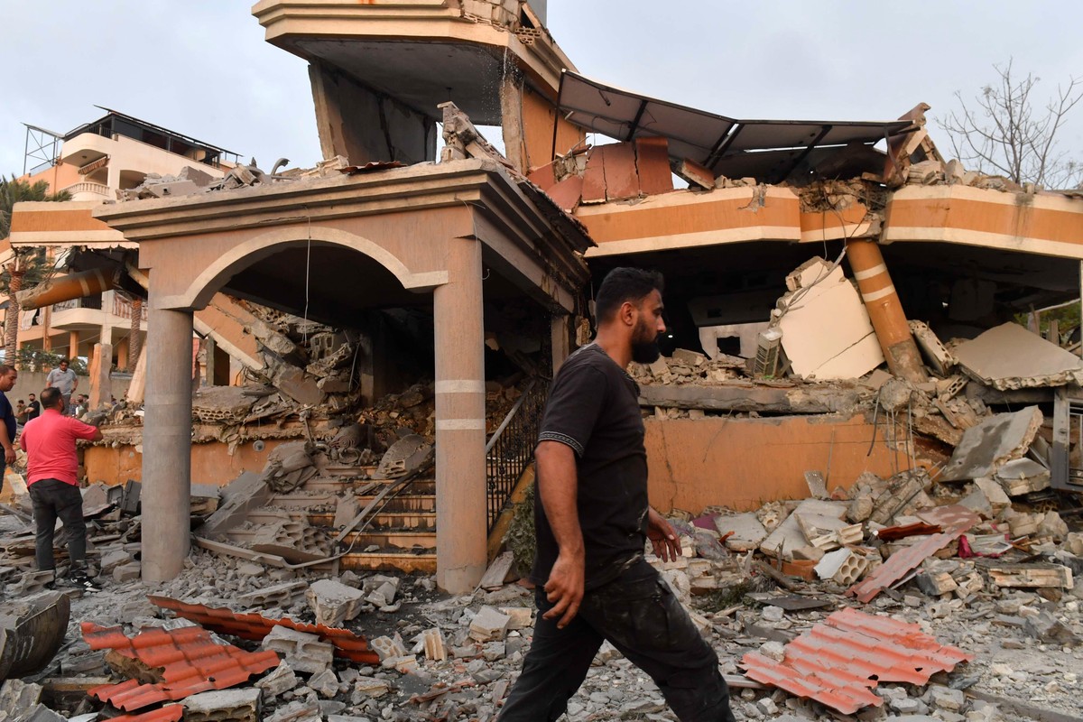 شبح حرب جديدة يخيم على لبنان 