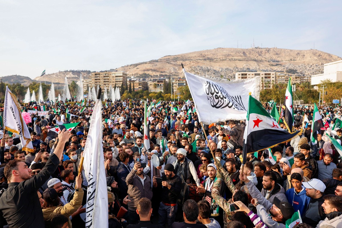 هل يكفي التعبير الشعبي في تحديد مسارات الحل