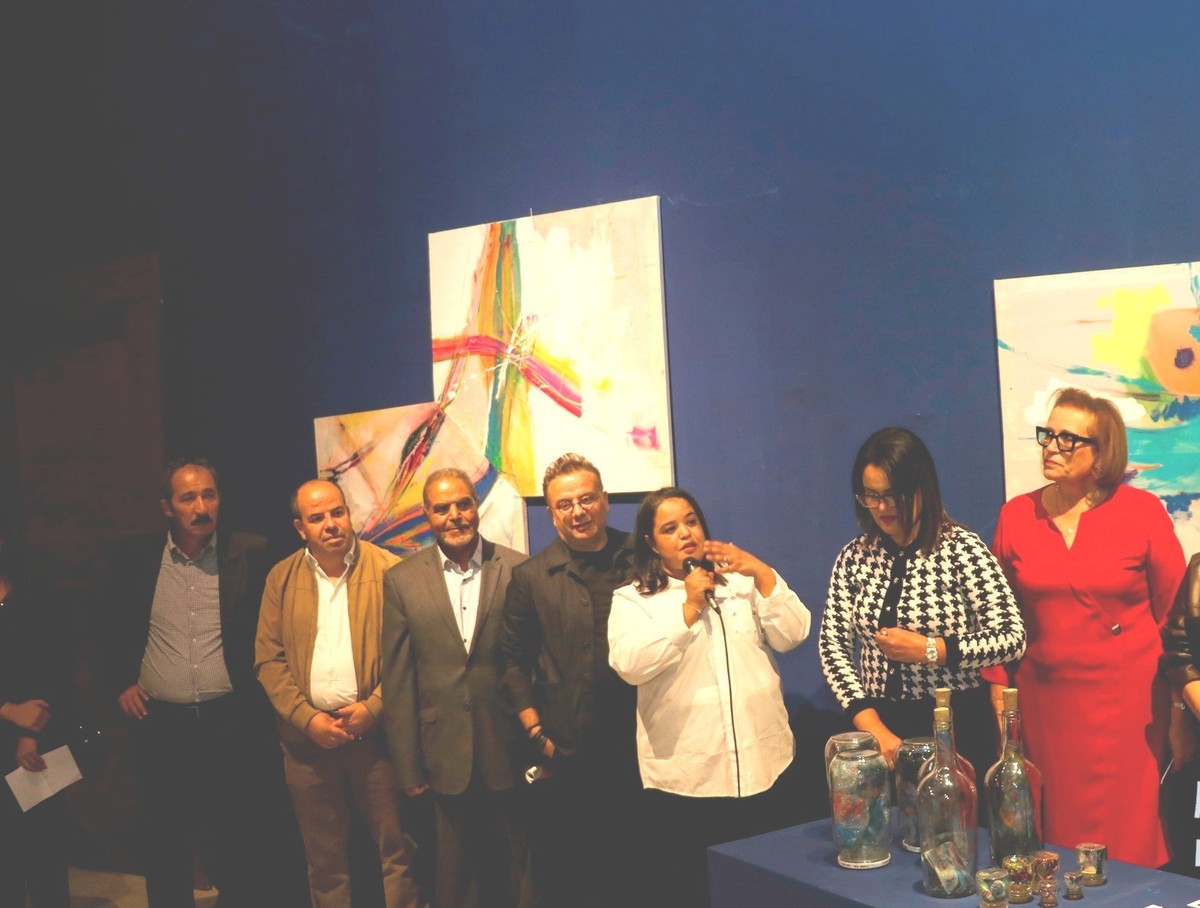 فنانة مسكونة بسؤال الفن