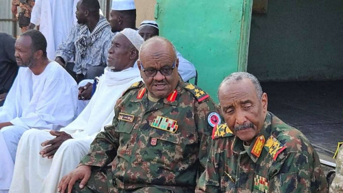 موقف البرهان يزيد الأزمة السودانية تعقيدا ويطيل أمد معناة السودانيين