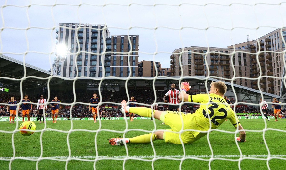 لعنة خارج الديار تضرب "ماكبايس":