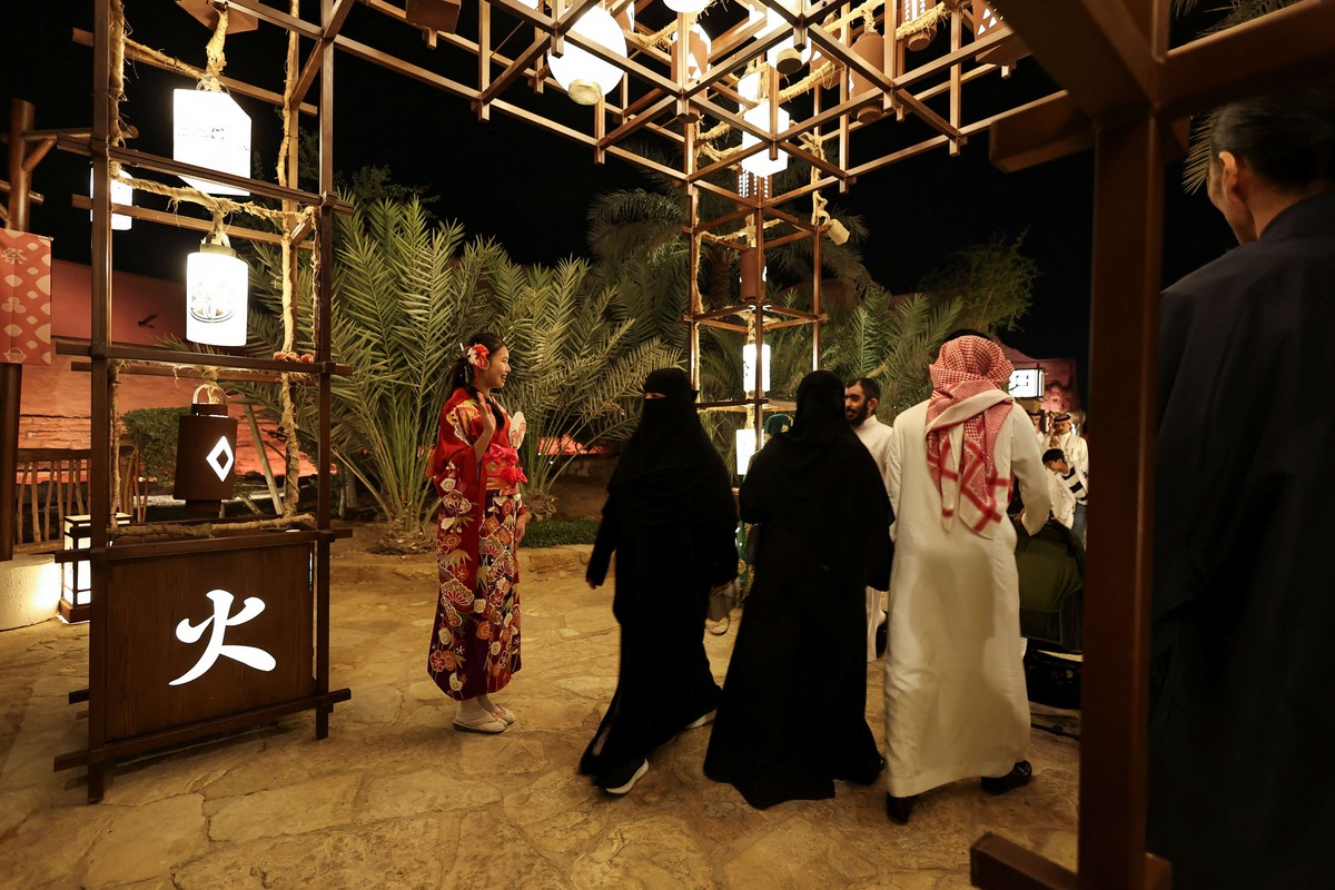 السعودية تظل جذابة لمن هم خارج المنطقة 