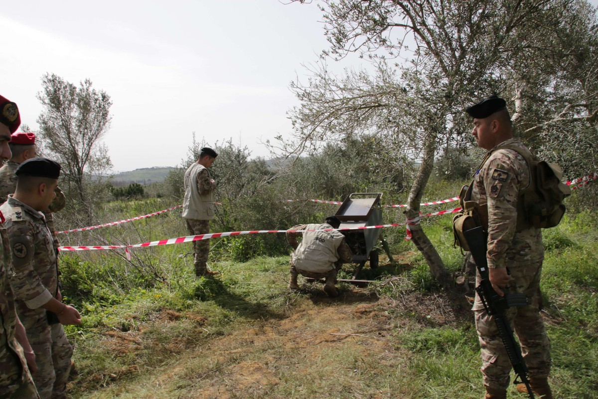 الجيش اللبناني يواجه تحدي إعلان الجنوب خاليا من أسلحة حزب الله