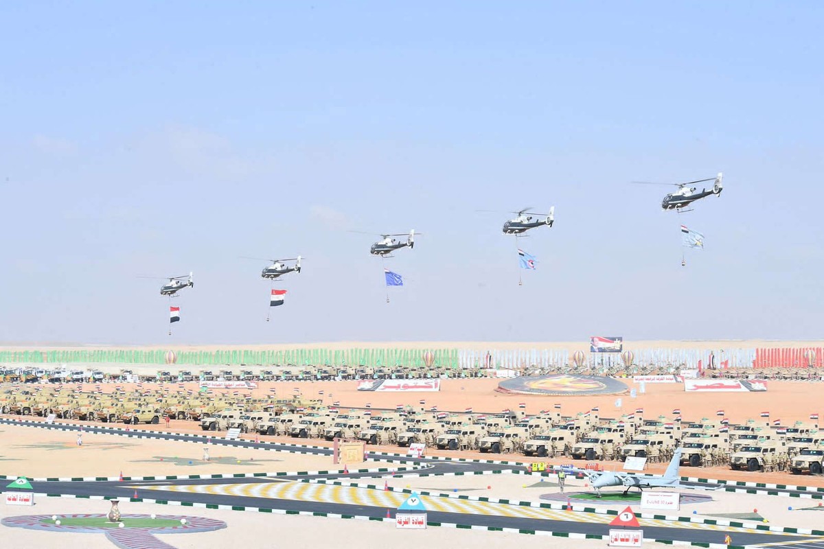 الجيش المصري يرفع مستوى الجاهزية