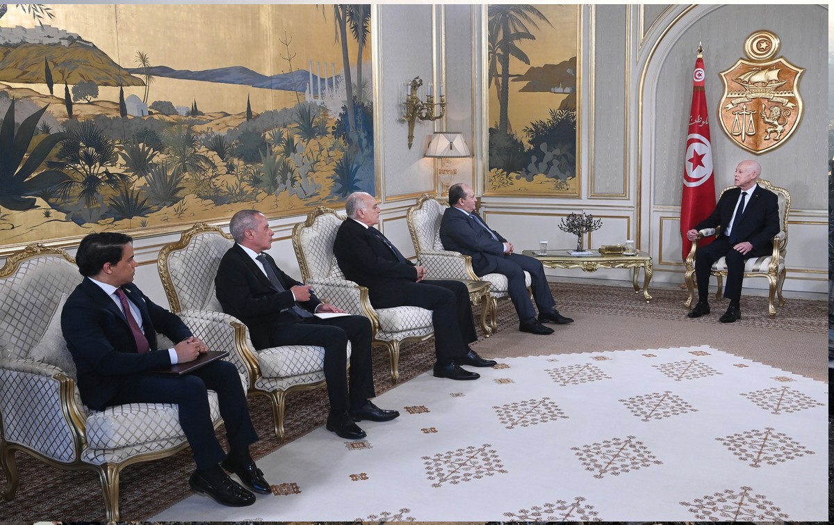 العلاقات بين تونس والجزائر تشهد زخما لافتا 