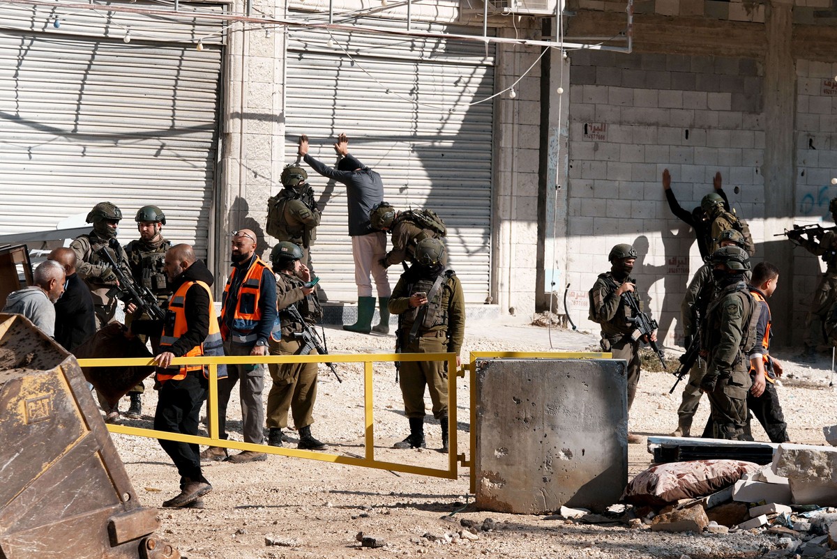 تصعيد يعمق جراح أهالي الضفة الغربية