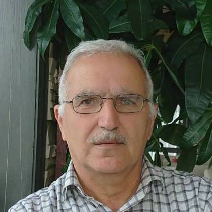 الأديب والصحافي اللامع حواس محمود