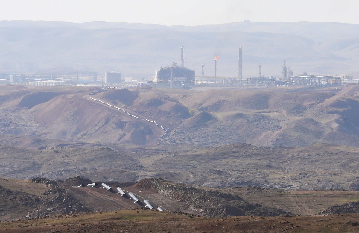 الاعتداء على حقل كرومر مر مرور الكرام