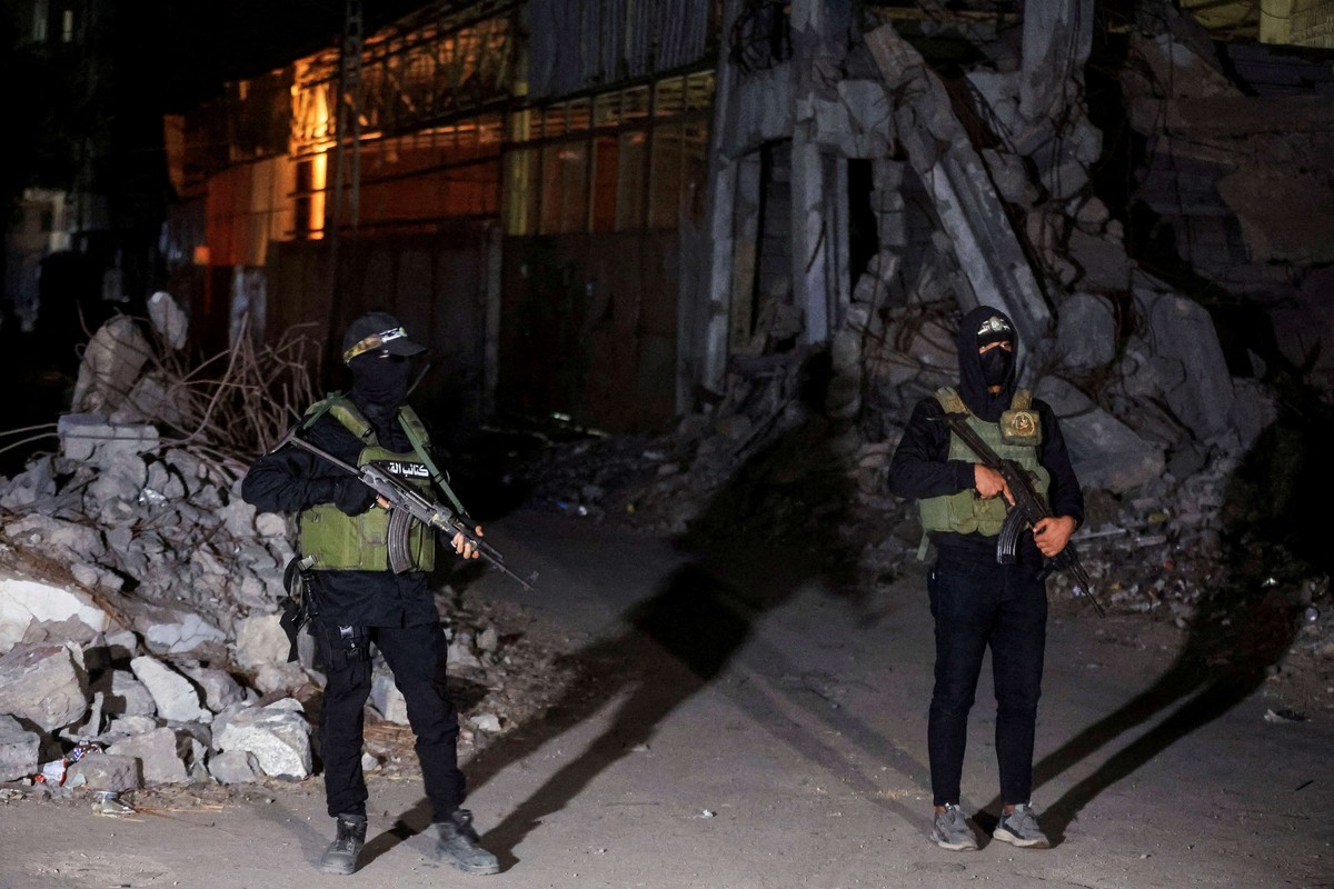 حماس ما تزال نشطة وتواصل تسليح نفسها