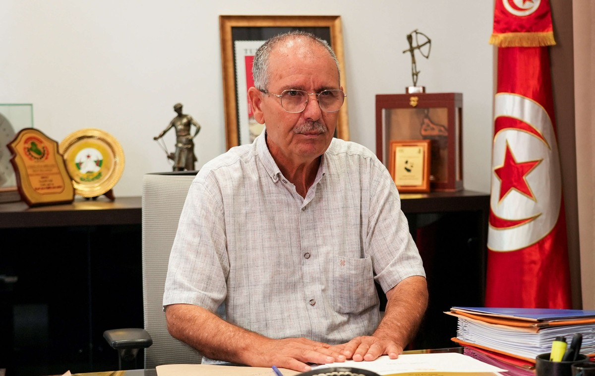 نور الدين الطبوبي ينهي فصلا في الاتحاد