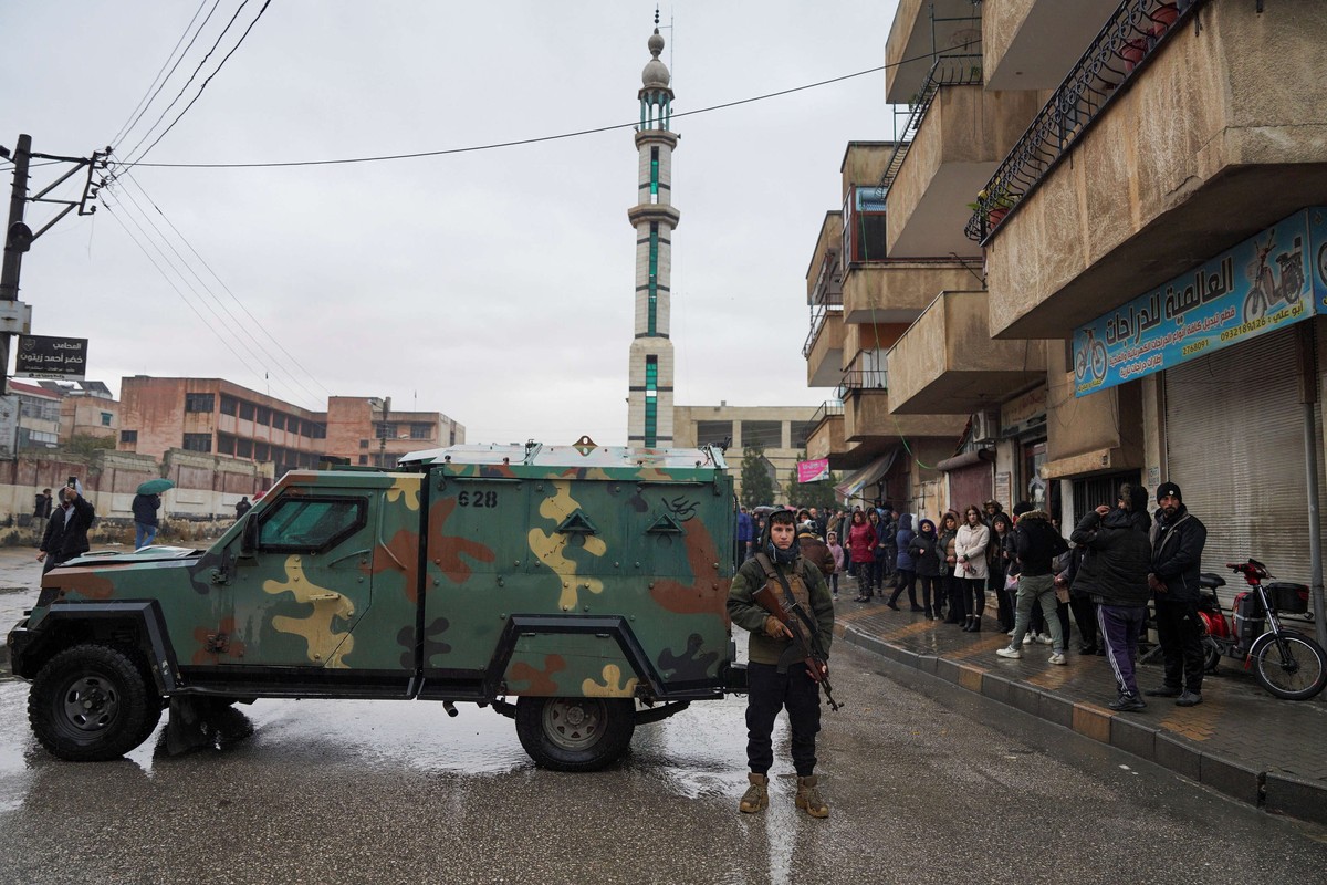 القوات الحكومية فرضت إجراءات أمنية مشددة