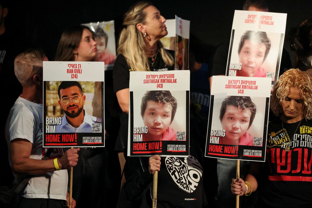 أهالي الرهائن القتلى يضغطون من أجل تسلم الرفات  