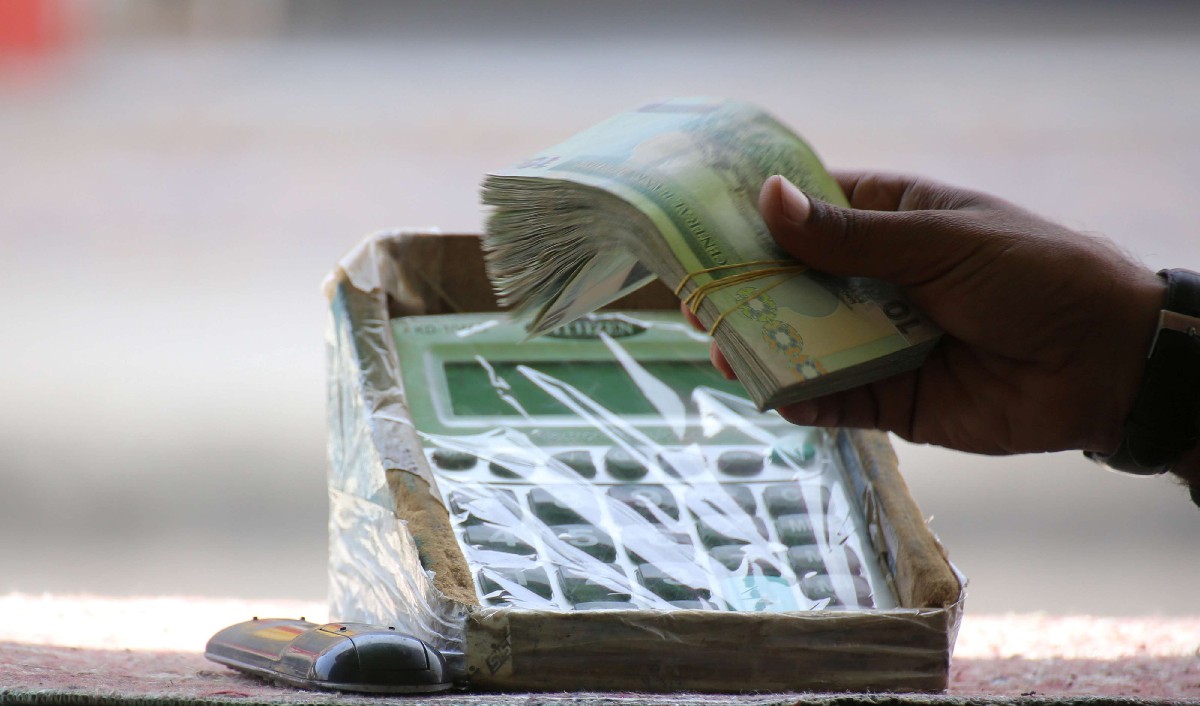 اقتصاد الظل ينمو على حساب الاقتصاد الرسمي