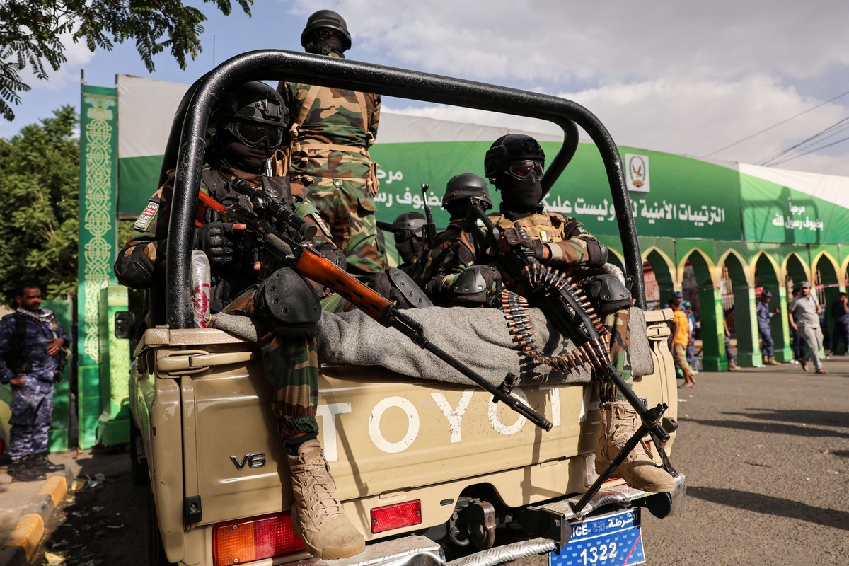 سعي حوثي لتصدير الأزمات تحو عدو خارجي متخيّل