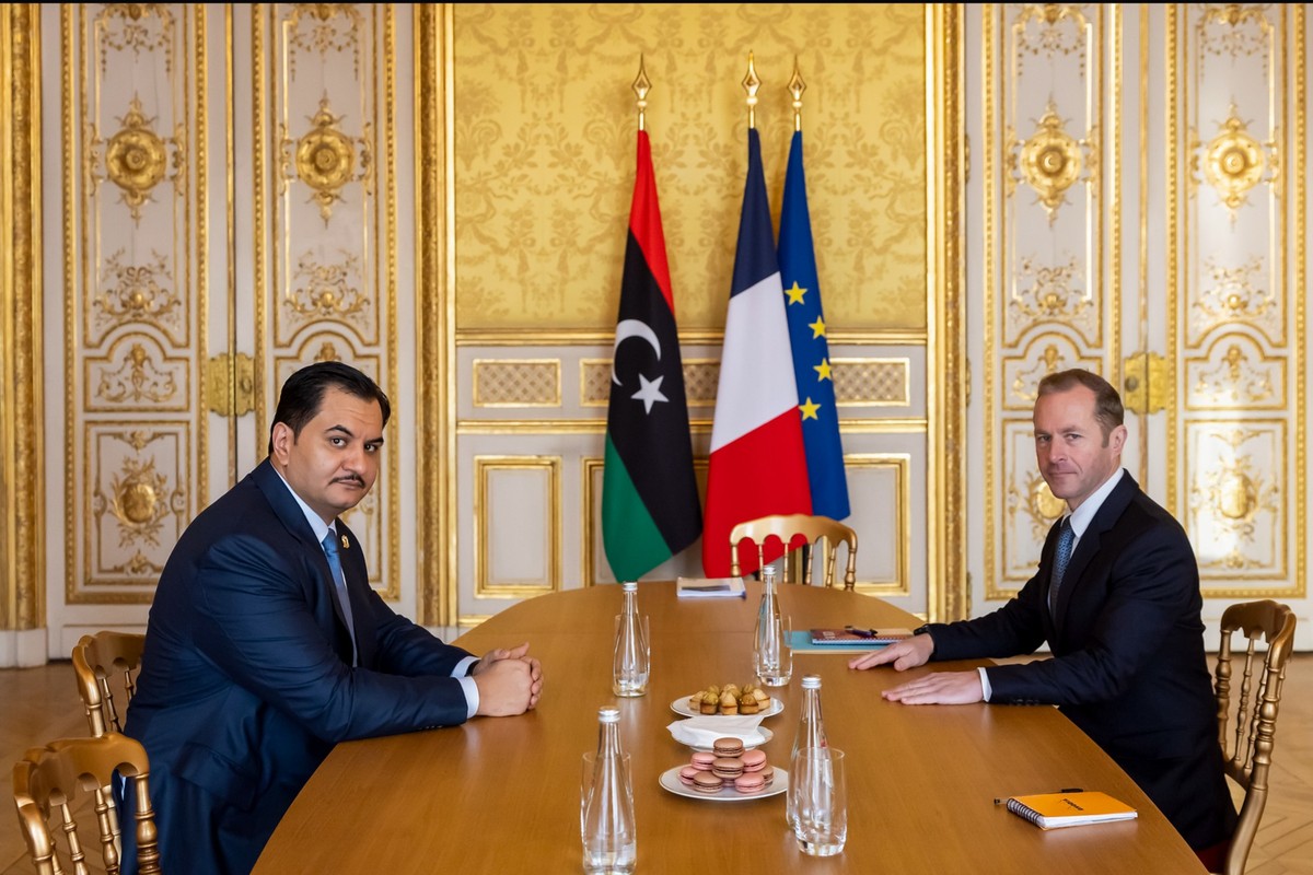 مباحثات تدشن تعاونا بين باريس وقوات شرق ليبيا 