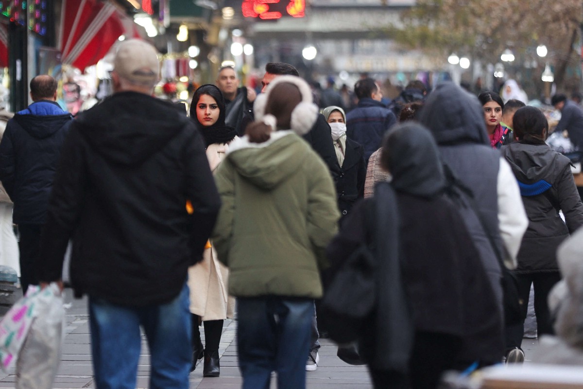 الشارع الايراني في حالة غليان كالنار تحت الرماد