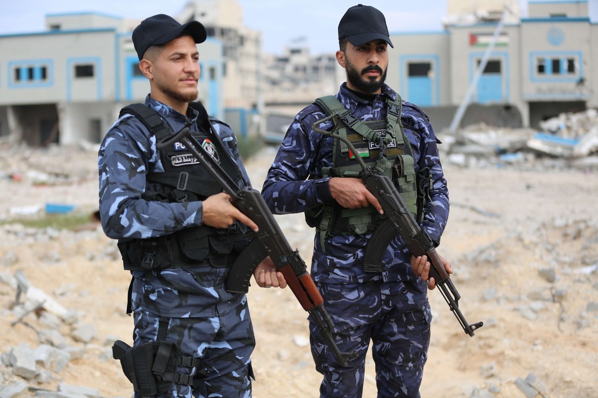 إسرائيل ترفض أي دور لموظفين تابعين لحماس في إدارة غزة